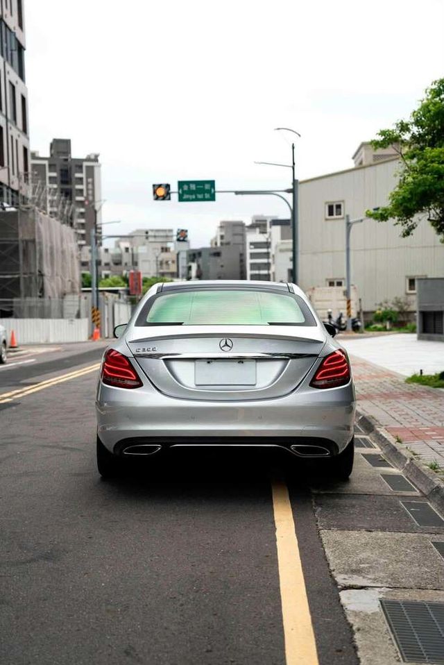 M-BENZ賓士 C300  第3張相片