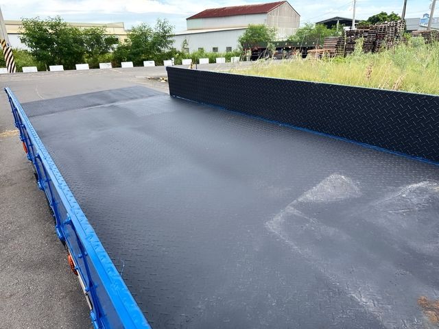 MITSUBISHI三菱 CANTER  第12張相片