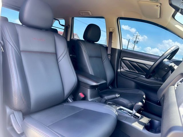 MITSUBISHI三菱 OUTLANDER  第12張相片