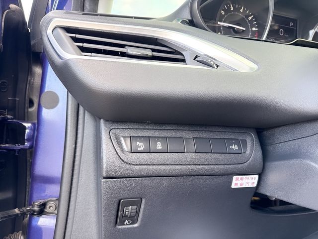 PEUGEOT寶獅 208  第8張相片