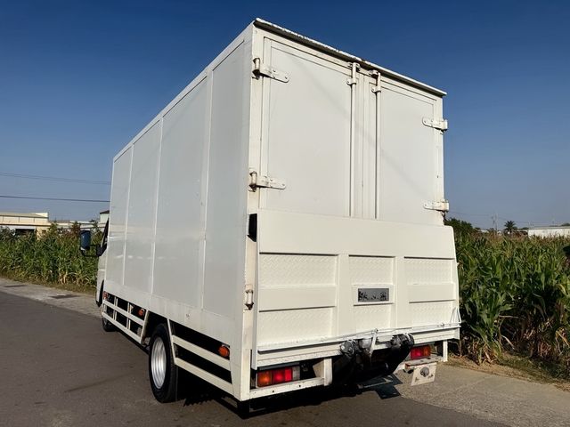 MITSUBISHI三菱 CANTER  第4張相片