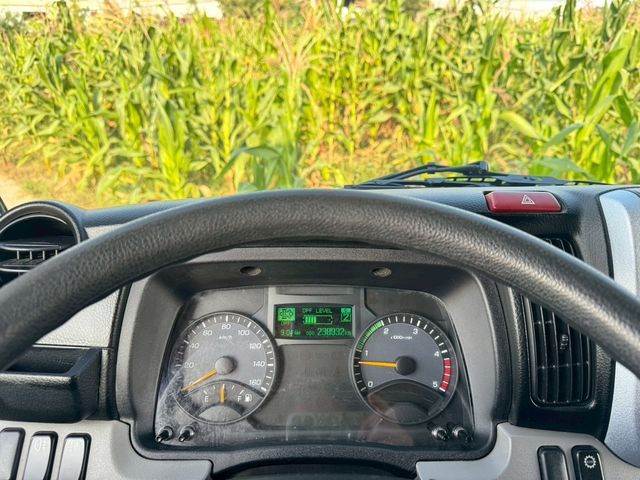 MITSUBISHI三菱 CANTER  第5張相片