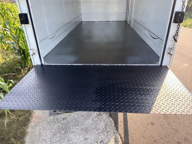 MITSUBISHI三菱 CANTER  第18張相片