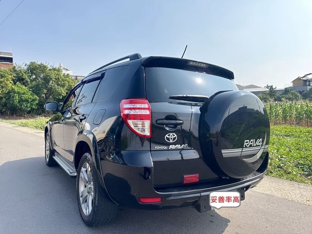 TOYOTA豐田 RAV4  第7張相片