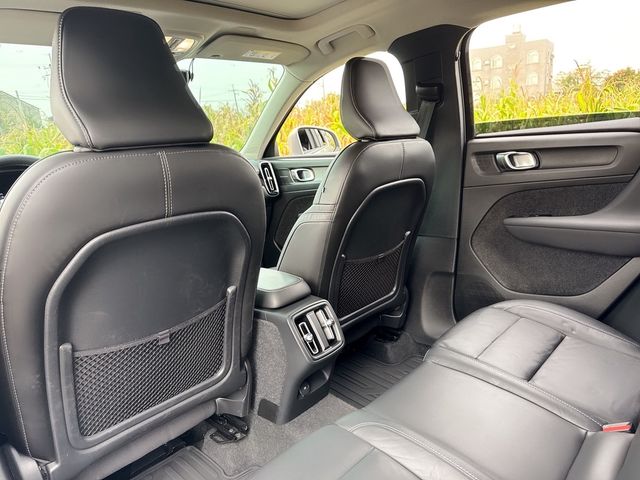 VOLVO富豪 XC40  第13張相片
