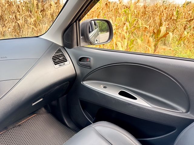 MITSUBISHI三菱 ZINGER  第10張相片