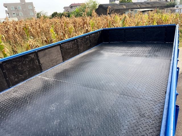 MITSUBISHI三菱 CANTER  第15張相片