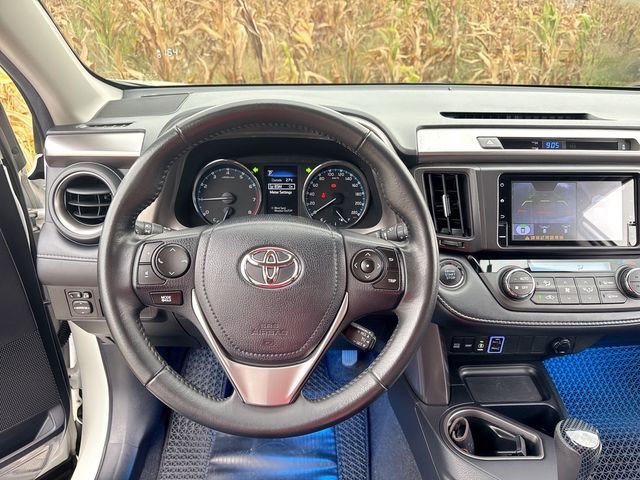 TOYOTA豐田 RAV4  第8張相片