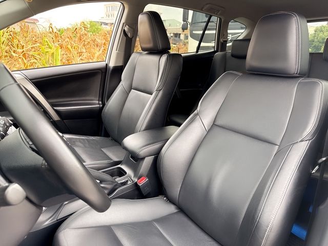 TOYOTA豐田 RAV4  第12張相片