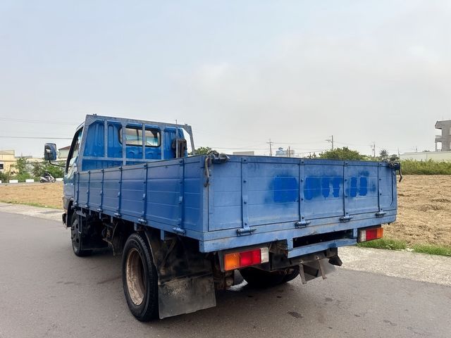 MITSUBISHI三菱 CANTER  第4張相片