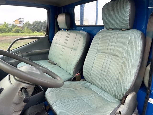 MITSUBISHI三菱 CANTER  第11張相片