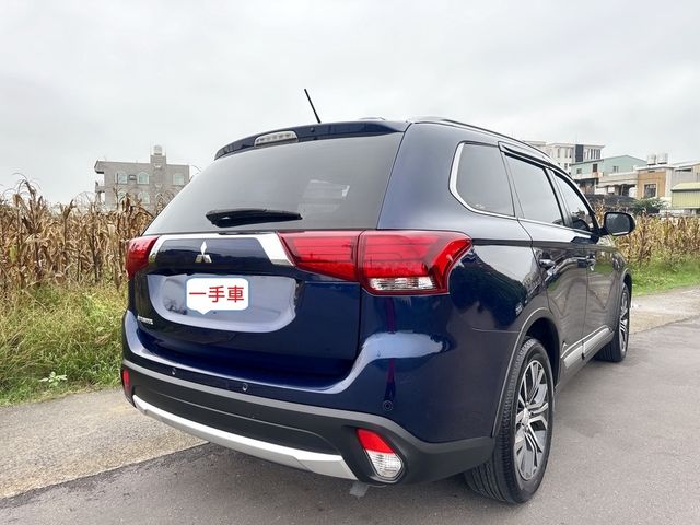 MITSUBISHI三菱 OUTLANDER  第2張相片