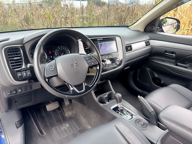 MITSUBISHI三菱 OUTLANDER  第11張相片
