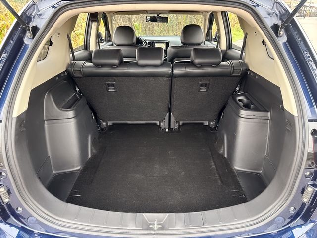 MITSUBISHI三菱 OUTLANDER  第19張相片