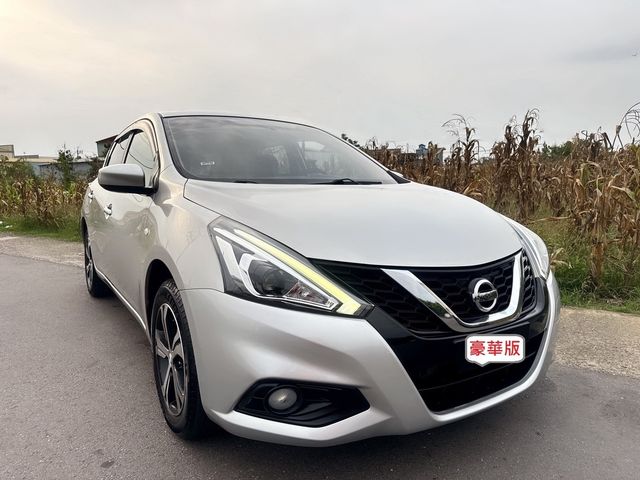 NISSAN日產 TIIDA  第3張相片