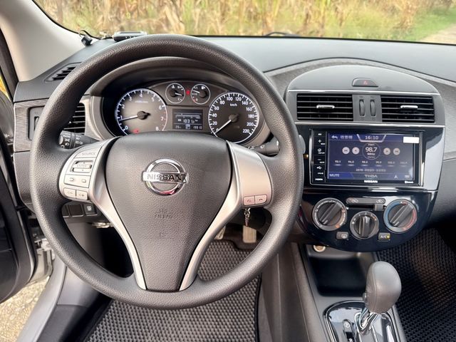 NISSAN日產 TIIDA  第6張相片