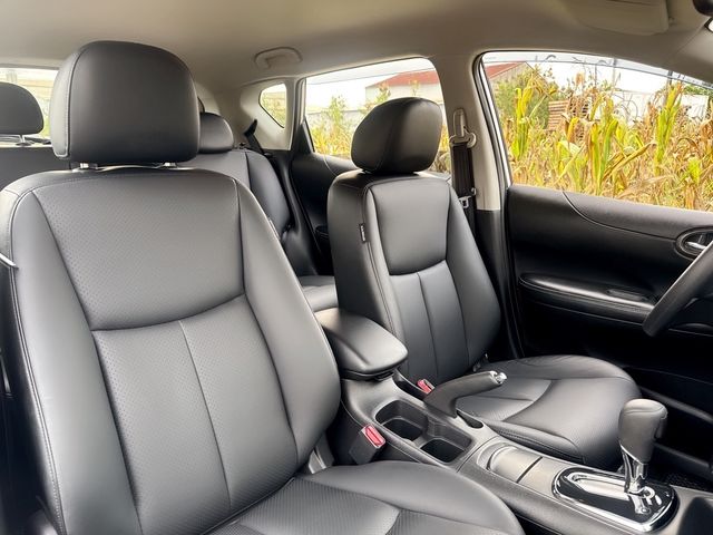 NISSAN日產 TIIDA  第15張相片