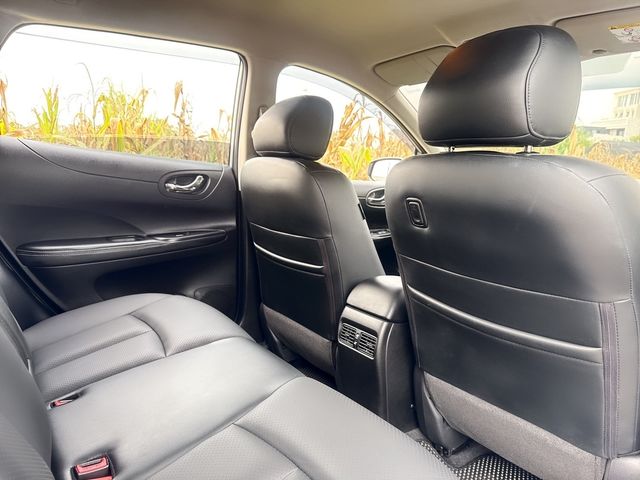 NISSAN日產 TIIDA  第16張相片