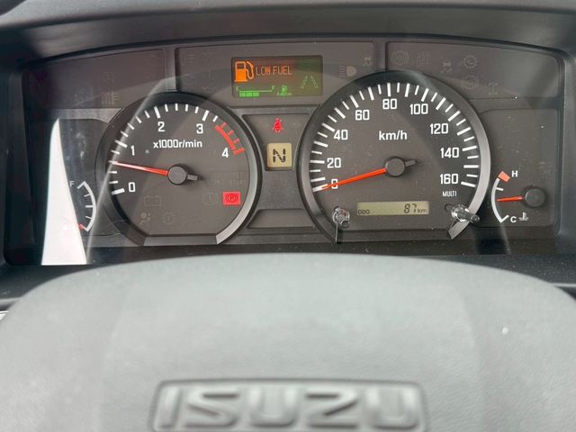 ISUZU五十鈴 NLR  第7張相片