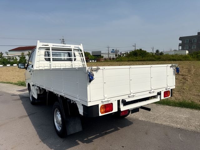 MITSUBISHI三菱 DELICA  第4張相片