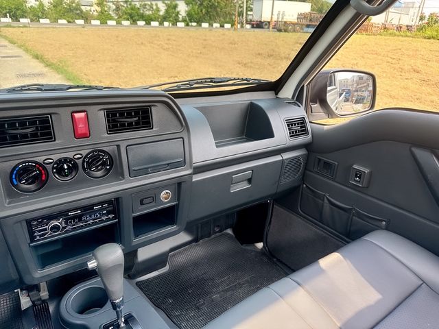 MITSUBISHI三菱 DELICA  第10張相片