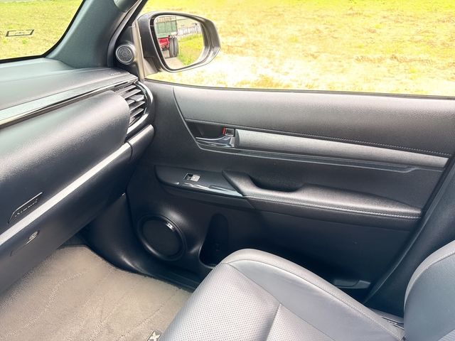 TOYOTA豐田 HILUX  第10張相片