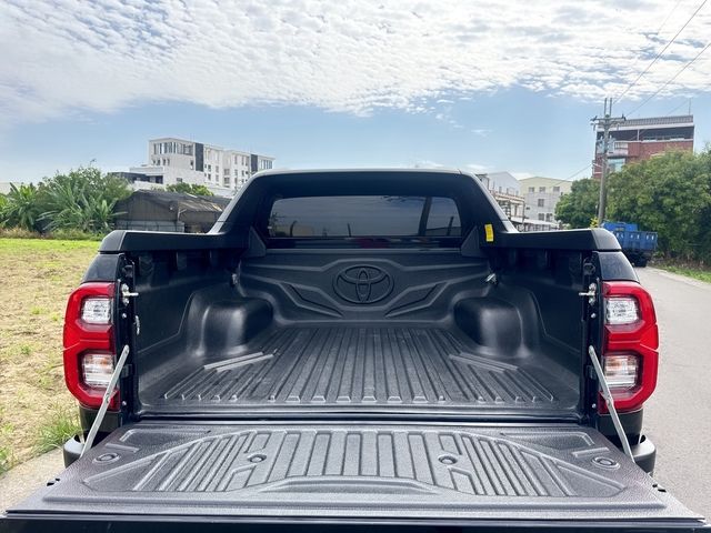 TOYOTA豐田 HILUX  第19張相片