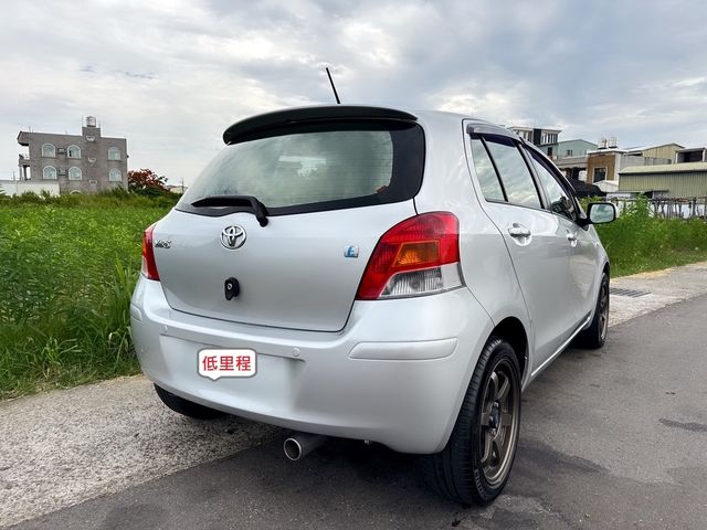 TOYOTA豐田 YARIS  第2張相片