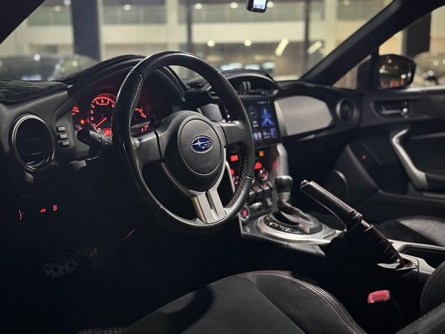 SUBARU速霸陸 BRZ  第3張相片