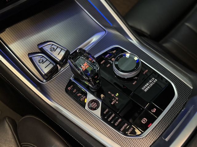 BMW寶馬 X6 XDRIVE40I  第11張相片