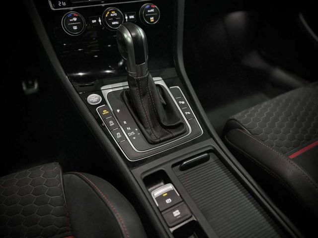 VOLKSWAGEN福斯 GOLF GTI  第7張相片