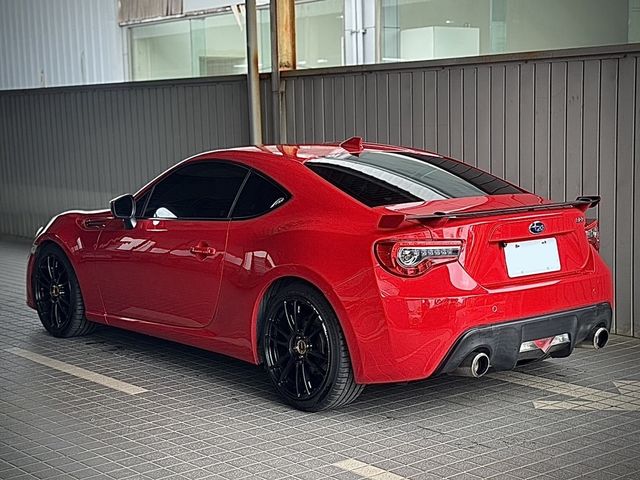 SUBARU速霸陸 BRZ  第3張相片