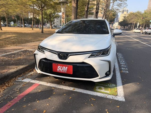 2022年豪華版｜首選代步車｜定速｜省油｜ 全車原版件 ｜恆溫空調｜2年5萬公里保固  第1張相片