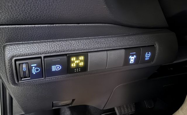 2020尊爵PLUS﹢｜全車原版件｜省油｜ 首選代步車 ｜恆溫空調｜定速｜迎賓燈｜2年5萬公里保固  第6張相片