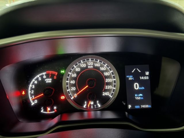 2020尊爵PLUS﹢｜全車原版件｜省油｜ 首選代步車 ｜恆溫空調｜定速｜迎賓燈｜2年5萬公里保固  第7張相片