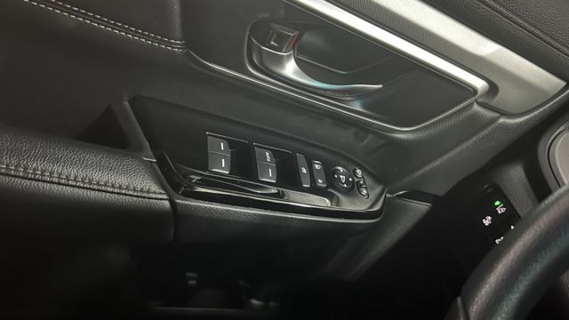 2022年CRV｜全車原版件｜5.5代小改款｜VTI-S版 ｜導車雷達｜LED頭燈｜ACC跟車系統｜2年5萬公里保固  第9張相片