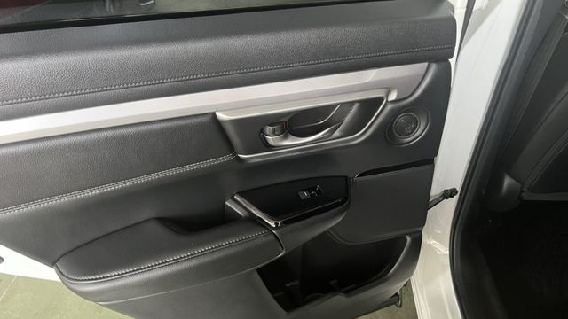 2022年CRV｜全車原版件｜5.5代小改款｜VTI-S版 ｜導車雷達｜LED頭燈｜ACC跟車系統｜2年5萬公里保固  第18張相片