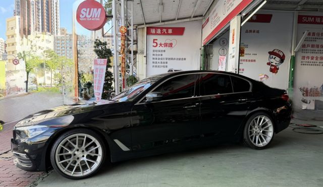 升級20吋輪框/AEB自動緊急煞車系統/車道偏離警示系統/主動安全預防系統/斜坡起步輔助/自動感應頭燈  第3張相片