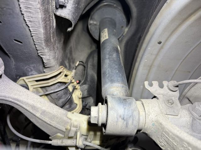 升級20吋輪框/AEB自動緊急煞車系統/車道偏離警示系統/主動安全預防系統/斜坡起步輔助/自動感應頭燈  第18張相片