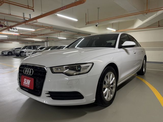 低里程/認證車/原鈑件/中鋼高管一手自用車/引擎及變速箱健康/原廠保養  第1張相片