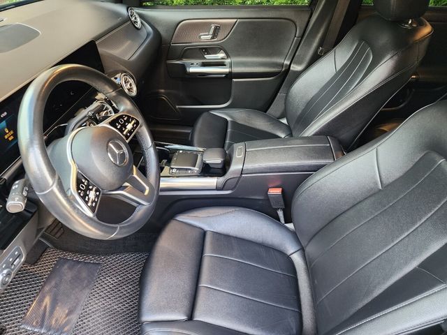 M-BENZ賓士 GLA250  第12張相片