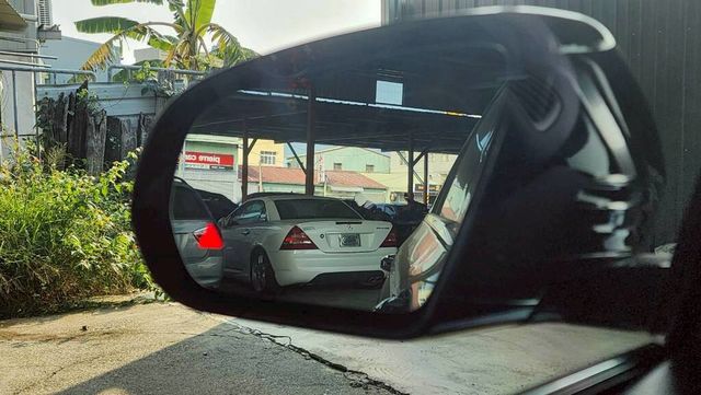 M-BENZ賓士 E300  第8張相片