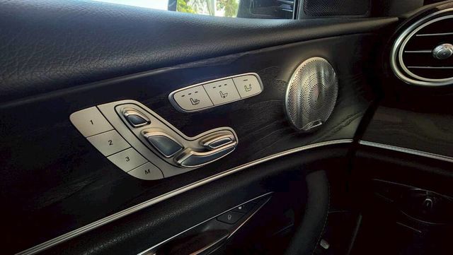 M-BENZ賓士 E300  第15張相片