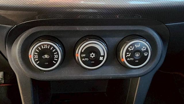 MITSUBISHI三菱 LANCER FORTIS  第12張相片