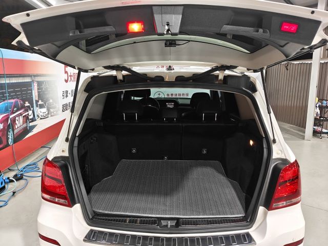 經典款復古方正車身/賓士豪華休旅  第5張相片