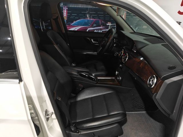 經典款復古方正車身/賓士豪華休旅  第9張相片