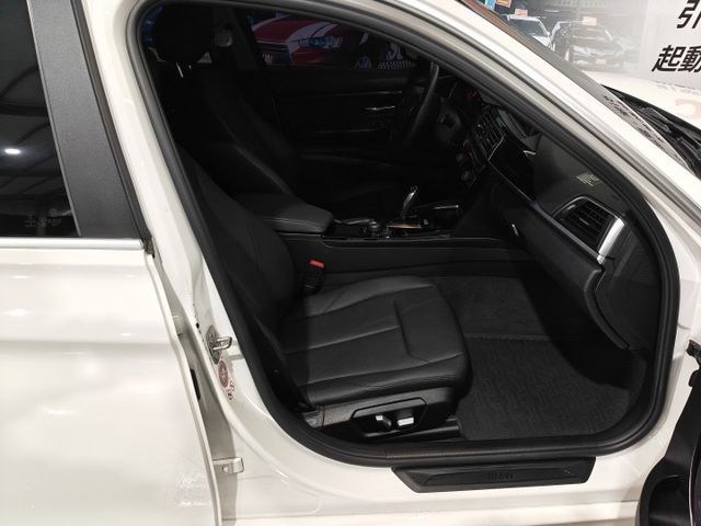 原鈑一手車況佳，操控順暢好開  第9張相片