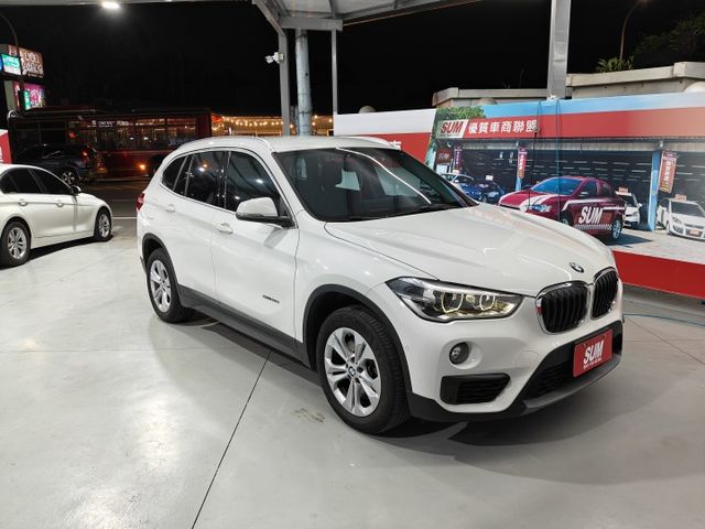 白色BMW X1一手車庫保養原版原漆已升級CarPlay搶手到店  第1張相片