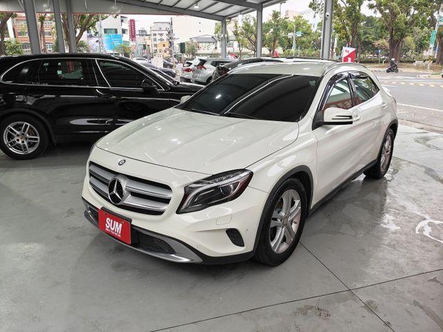 GLA200精品休旅/認證車/里程漂亮/大螢幕安卓機  第2張相片