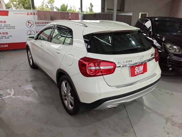 GLA200精品休旅/認證車/里程漂亮/大螢幕安卓機  第3張相片